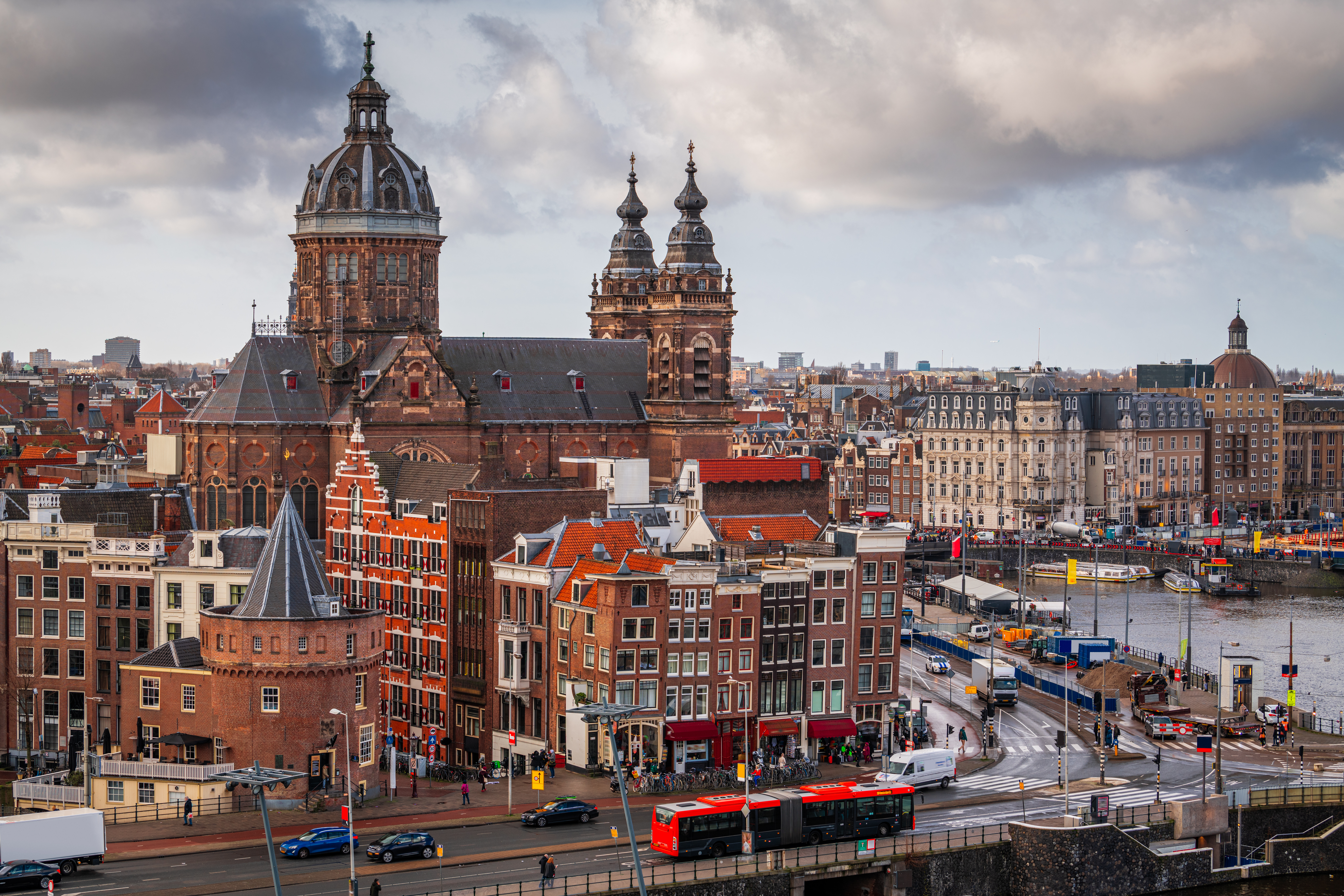 Bus hire in Amsterdam
